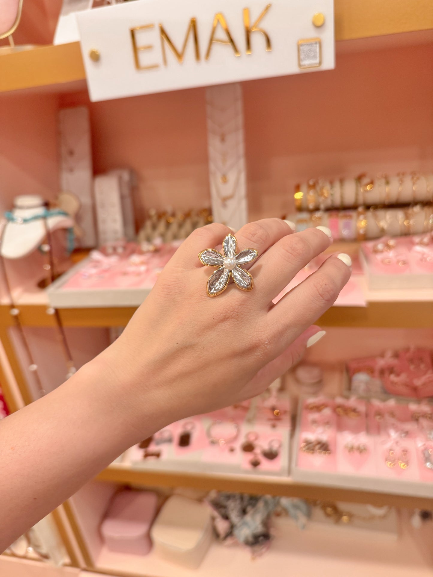 Flower ring