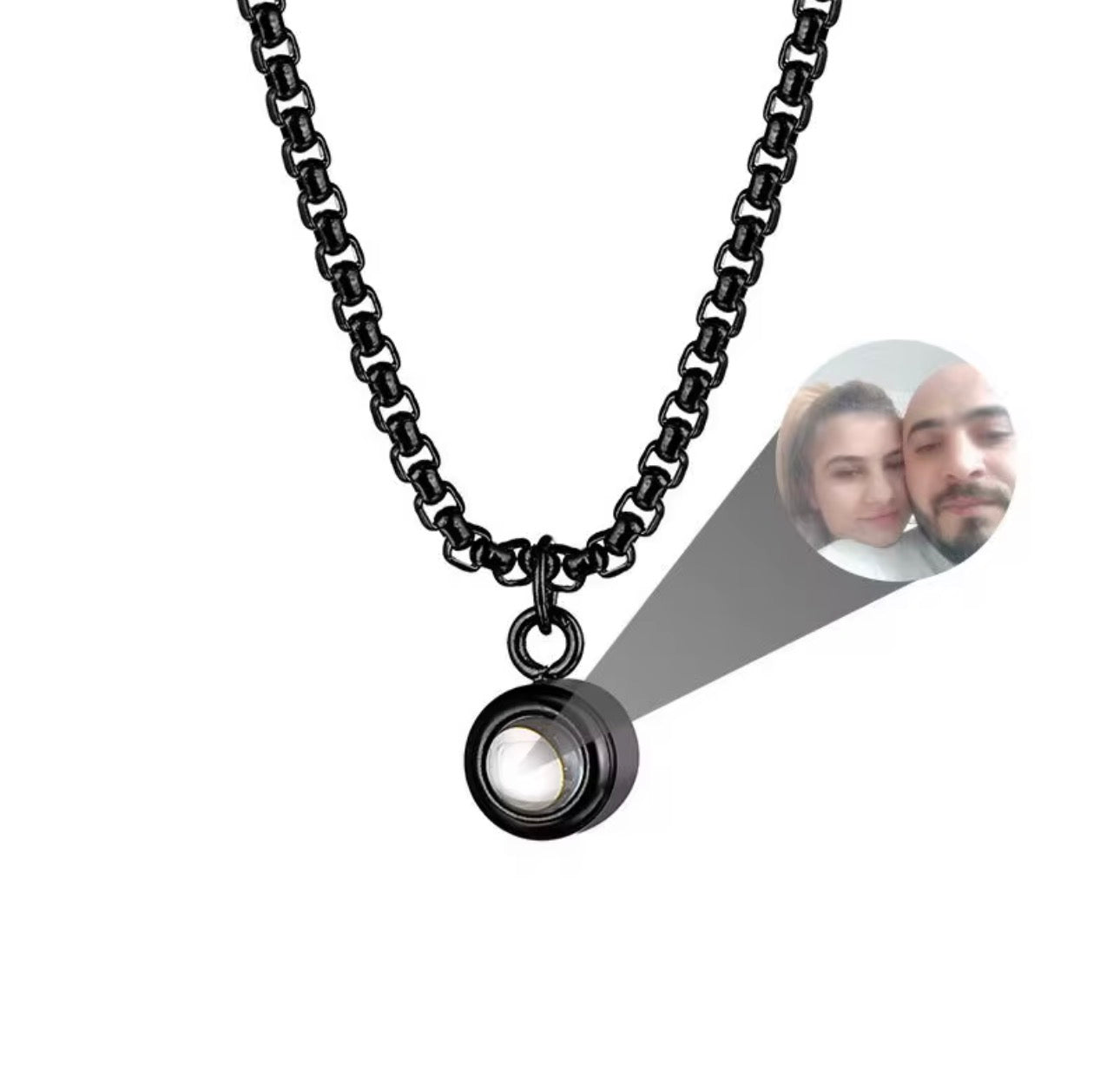 Collar con foto proyectada